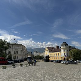 A view towards the mountains:cts